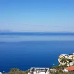 Luxury Villa With Stunning Views In Vlore Вилла *