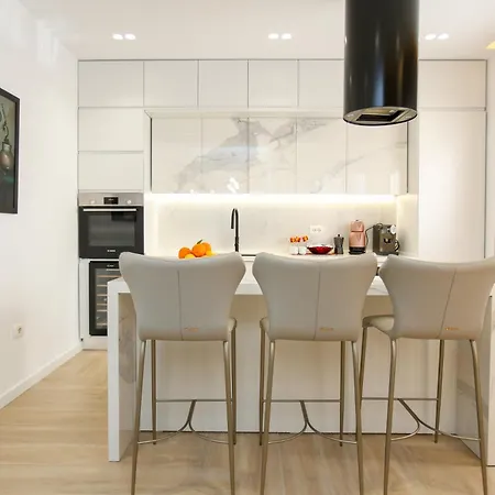 Luxury With Stunning Views In * Vlorë