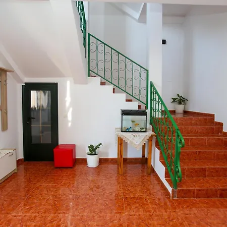 Villa Luxury With Stunning Views In Vlorë