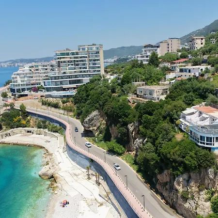 Villa Luxury With Stunning Views In Vlorë